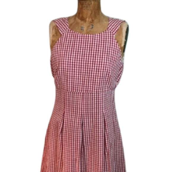 Nine West Dresses & Skirts - ✅️ Nine West red gingham seersucker dress.